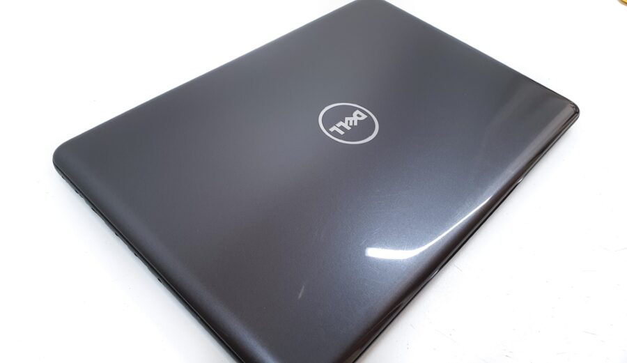 15.6" Dell Inspiron 5567 laptop  - i5 7th Gen, 8GB RAM, 512GB SSD - Image 4