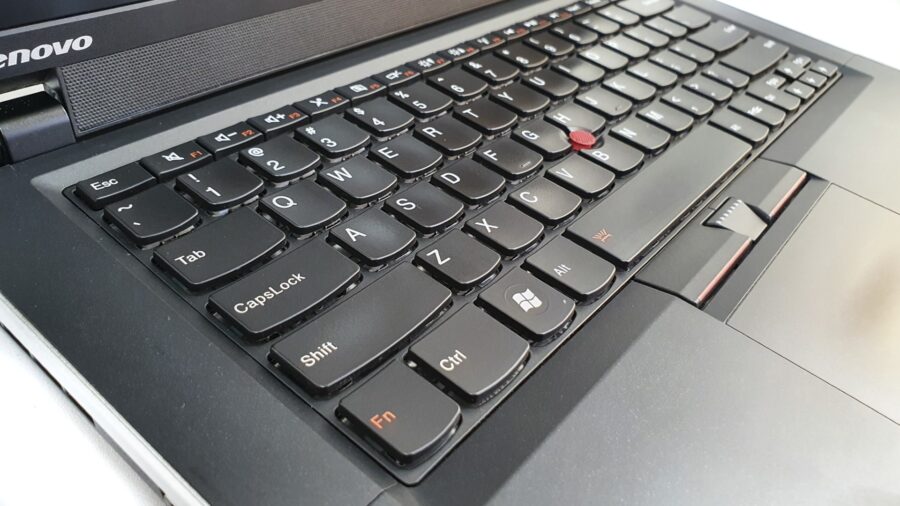 14" Lenovo ThinkPad Edge 14 laptop - Core i5, 8GB RAM, 500GB HDD - Image 8