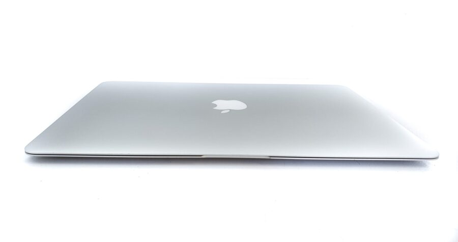 Apple MacBook Air (13 inch Mid 2012) A1466 - Image 4