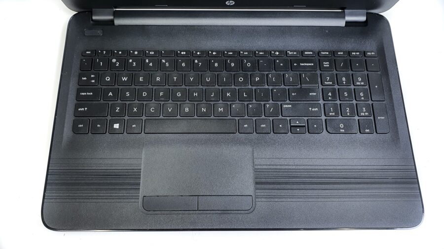 15.6 inch HP 15-ba009dx laptop - AMD Quad-Core, 8GB RAM, 640GB HDD - Image 7