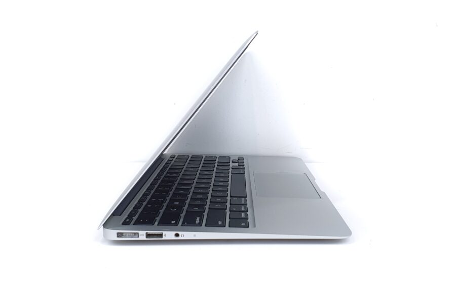 Apple MacBook Air (11 inch Mid 2012) A1465 - Image 7