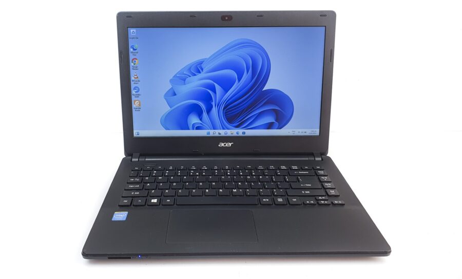 14" Acer Aspire ES1-411 laptop - Celeron, 8GB RAM, 500GB HDD