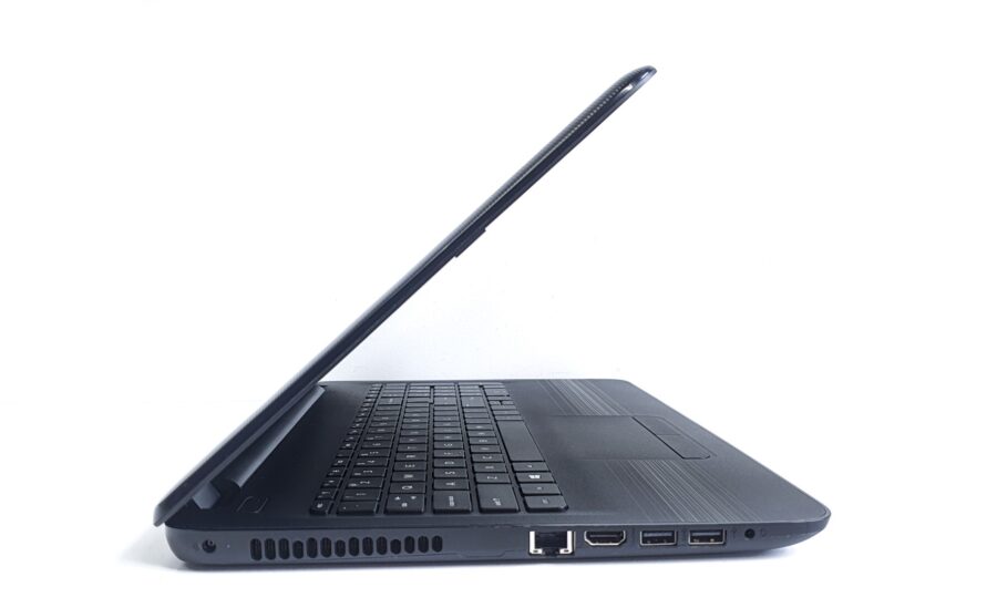 15.6 inch HP 15-ba009dx laptop - AMD Quad-Core, 8GB RAM, 500GB HDD - Image 11