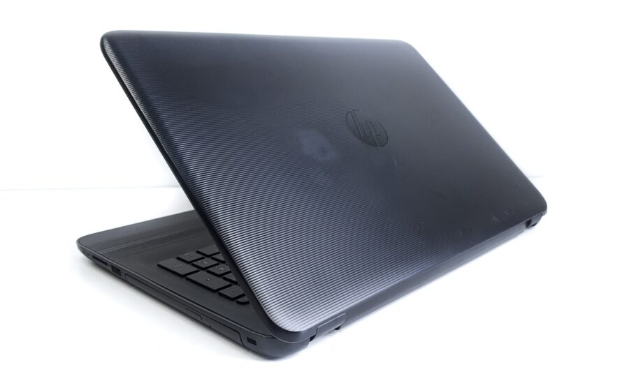 15.6 inch HP 15-ba009dx laptop - AMD Quad-Core, 8GB RAM, 500GB HDD - Image 3