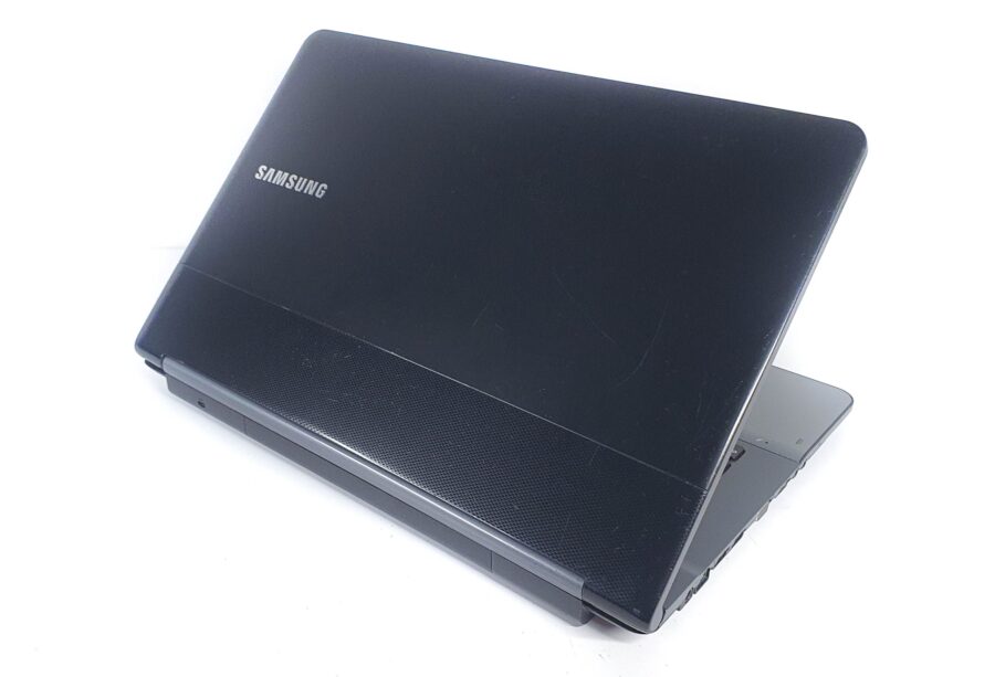 17.3" Samsung RC720 Laptop - i5, 8GB RAM, 750GB HDD - Image 3