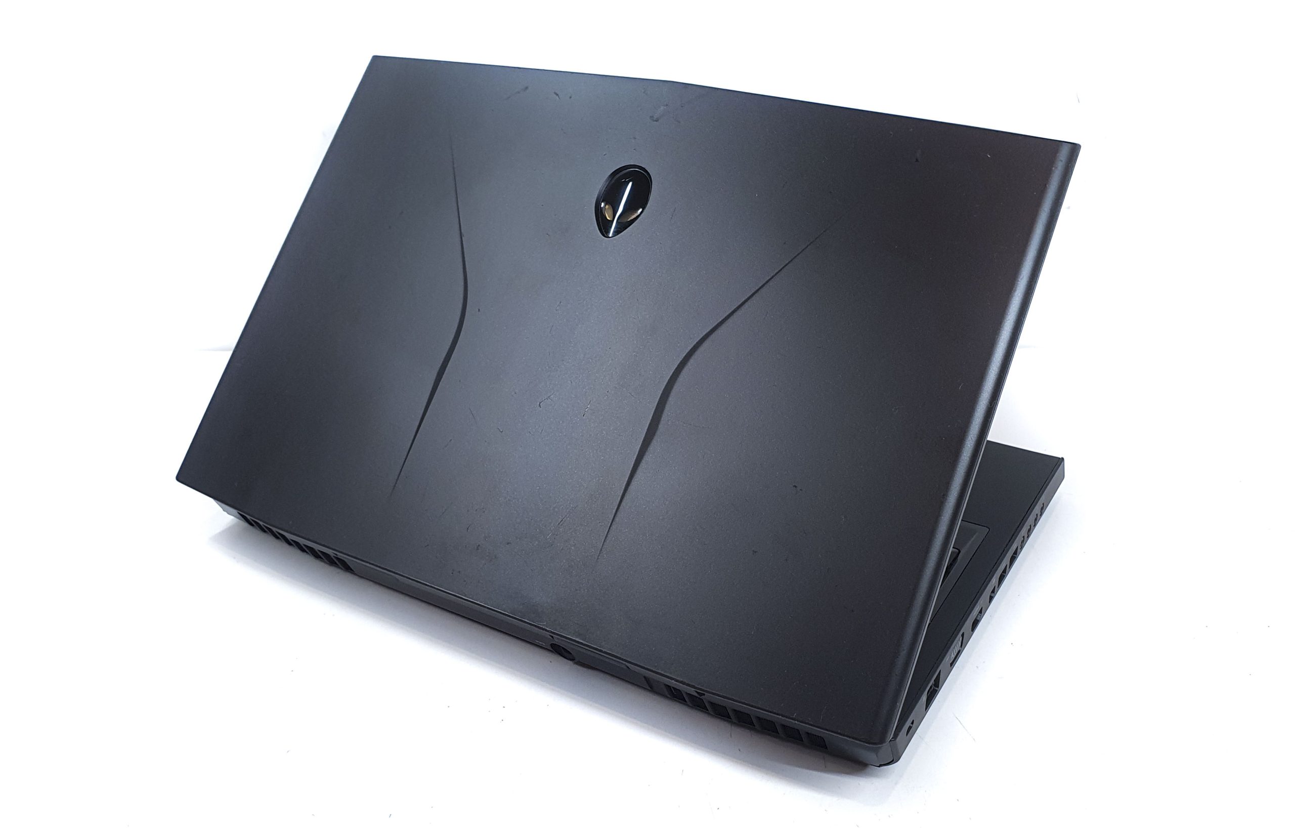 alienware m17 x r4