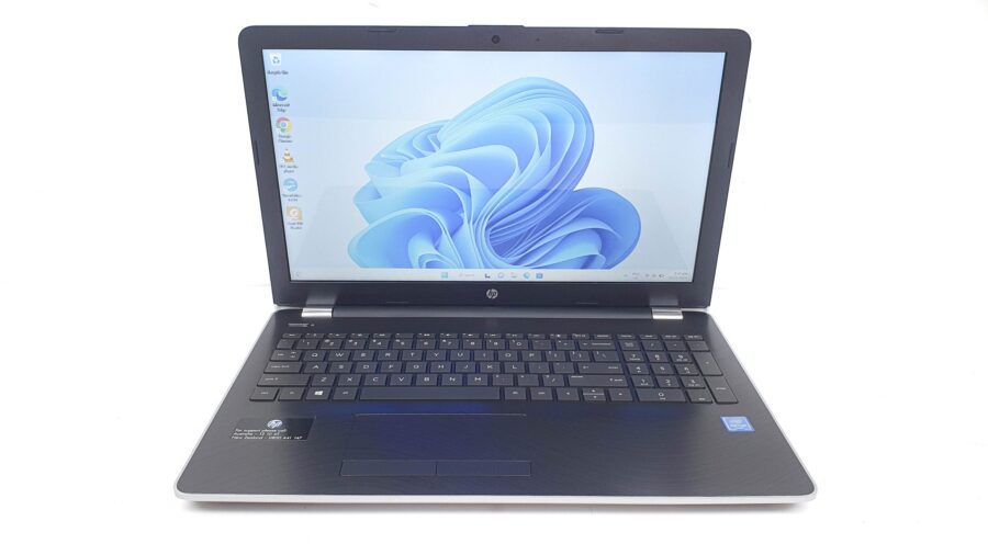 15.6" HP Notebook 15-bs0xx - 8GB RAM, 1TB HDD