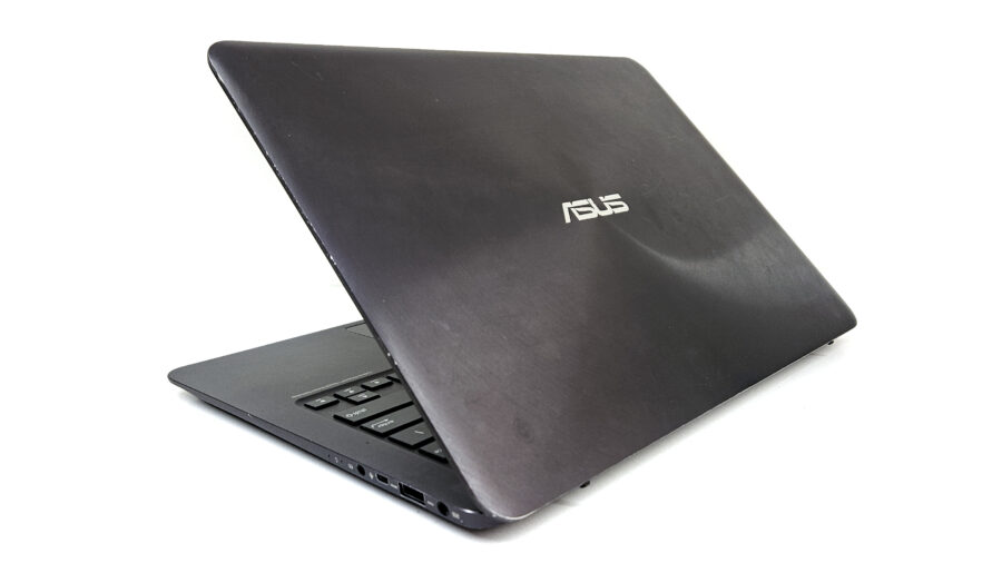 ASUS ZenBook UX305 laptop - i7 6th Gen, 8GB RAM, 256GB SSD - Image 4