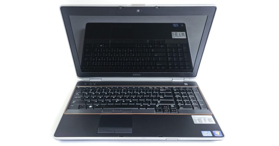 15.6" Dell Latitude E6520 refurbished laptop - Core i7, 8GB RAM, 128GB SSD - Image 5