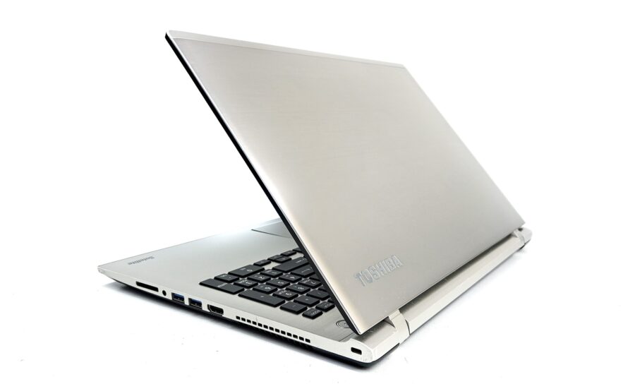 Toshiba Satellite P50-C laptop - i7 5th Gen, 16GB RAM, 240GB SSD - Image 5