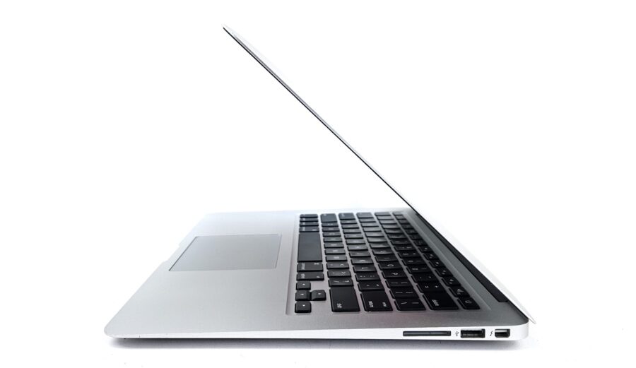 Apple MACBOOK AIR 13 inch Early 2014 - Image 8