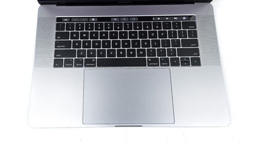 MacBook Pro "Core i7" 2.6 15" Touch/Late 2016 - 16GB RAM, 1TB SSD - Image 3